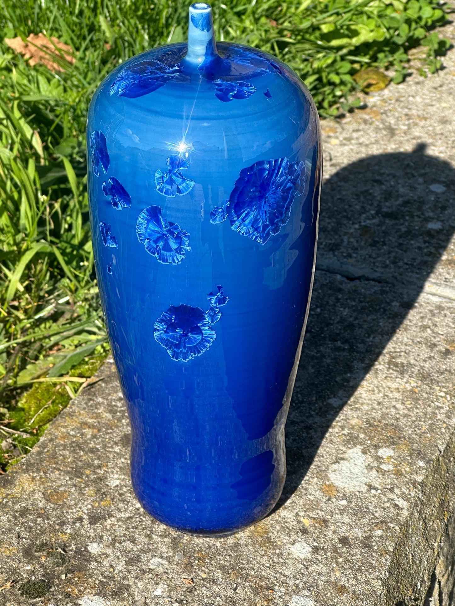 Porcelain vase crystalline glaze -Vaas met kristalglazuren